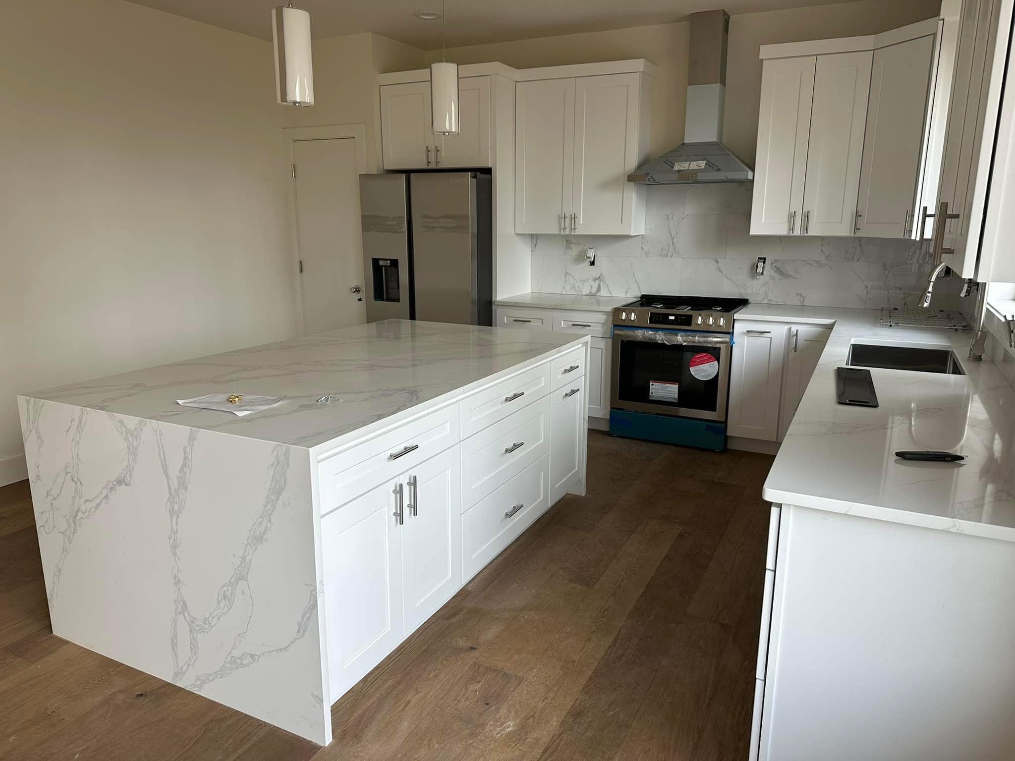 RENOVATION & REMODEL SERVICES